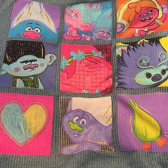 DreamWorks Tolls Girls Long Sleeve Shirt Size M - Picture 4 of 6